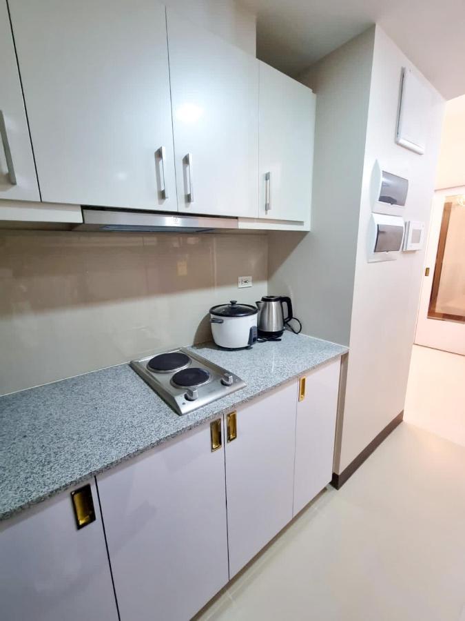 Modern 1Br In Uptown Bgc Aparthotel Taguig Luaran gambar