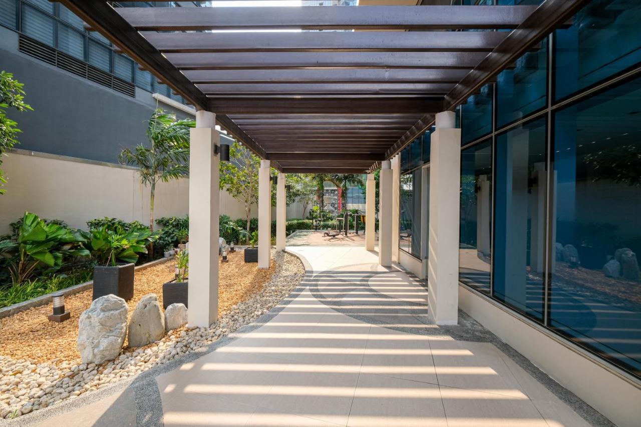 Modern 1Br In Uptown Bgc Aparthotel Taguig Luaran gambar